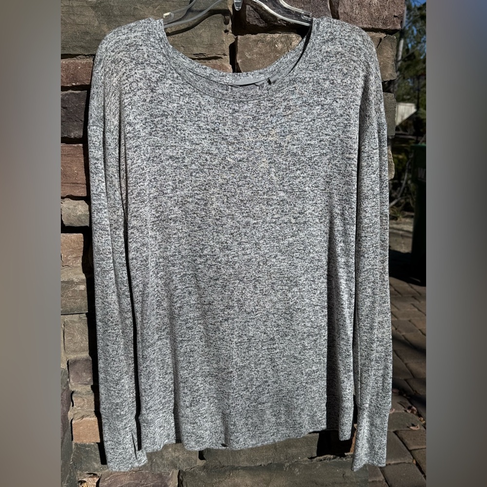 Athleta Gray Long Sleeve Sweater